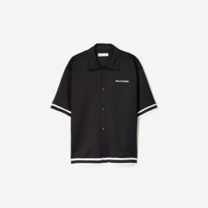 Camisa bordada de manga corta y corte cuadrado